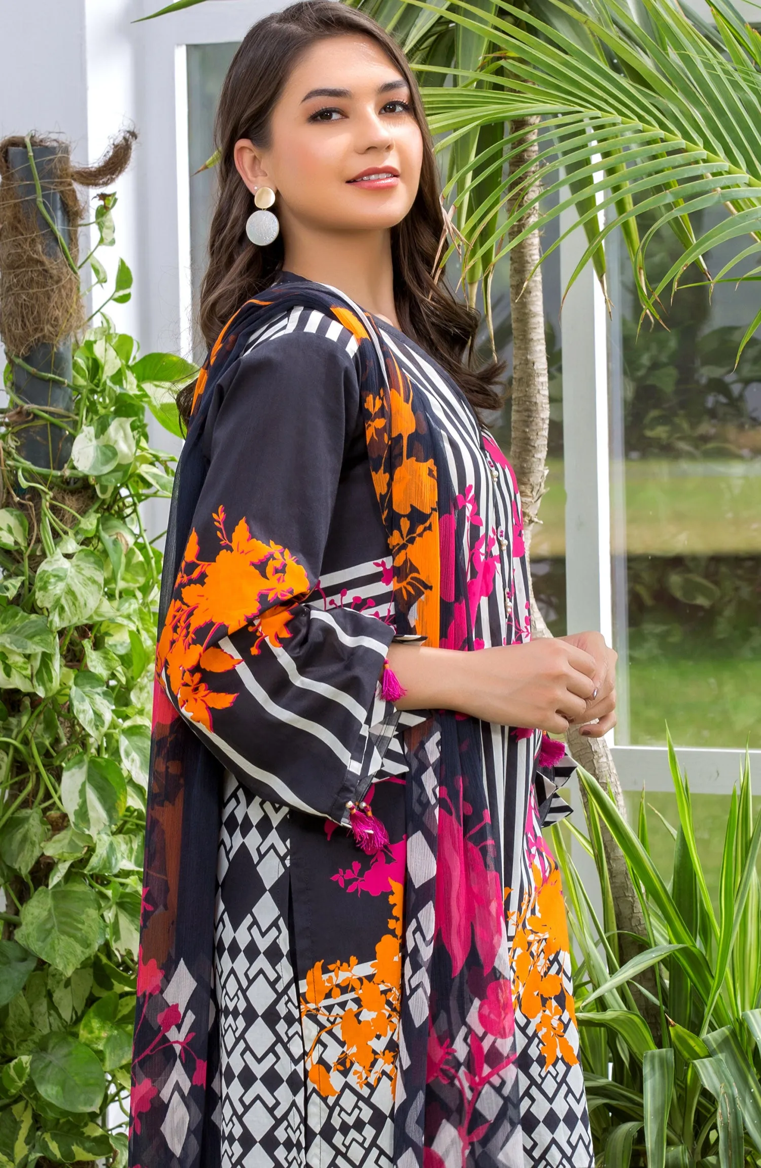 Unstitched 2 Piece Printed Cambric Shirt and Chiffon Dupatta (NRDS-22-059/U BLACK)