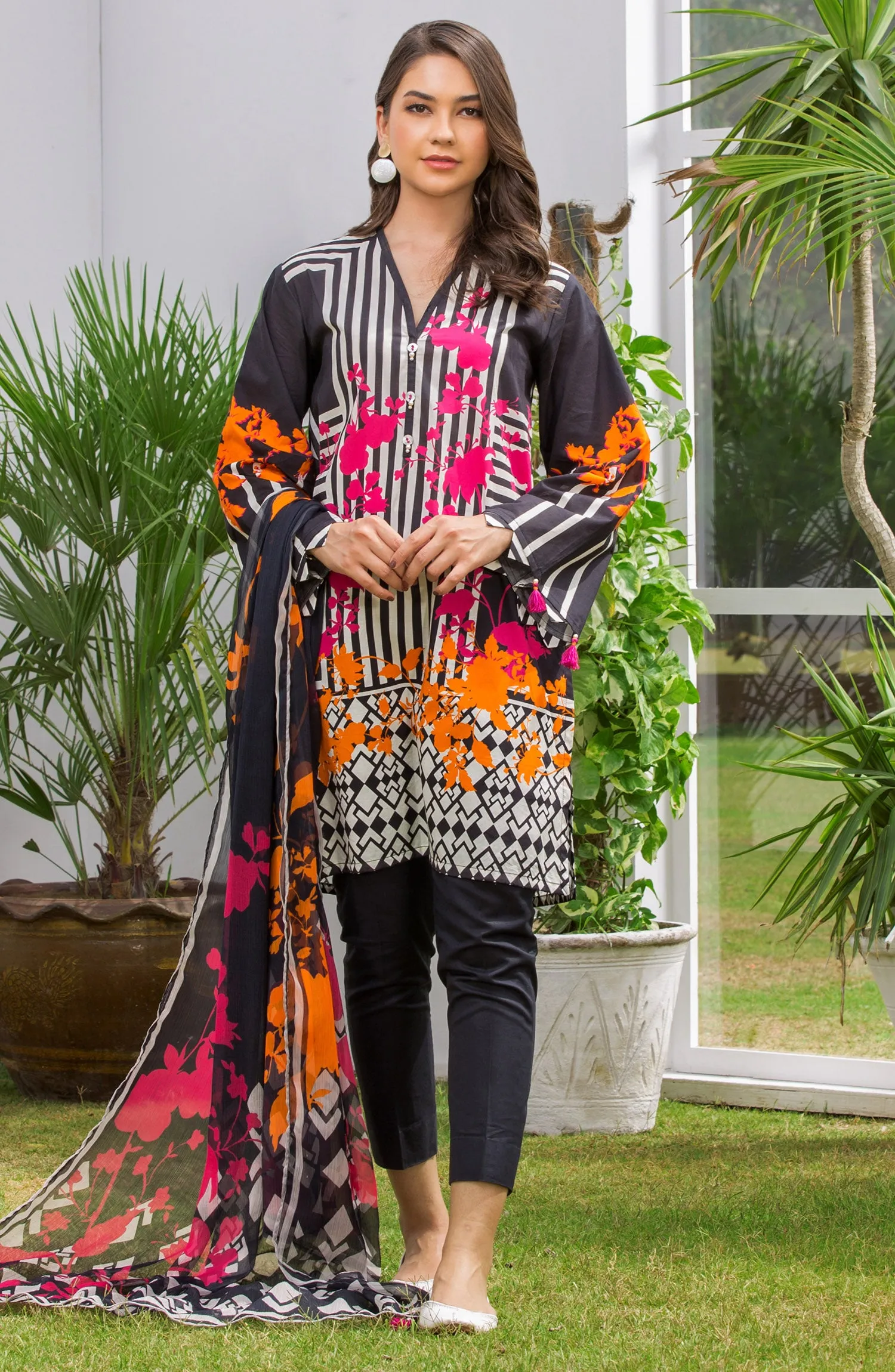 Unstitched 2 Piece Printed Cambric Shirt and Chiffon Dupatta (NRDS-22-059/U BLACK)
