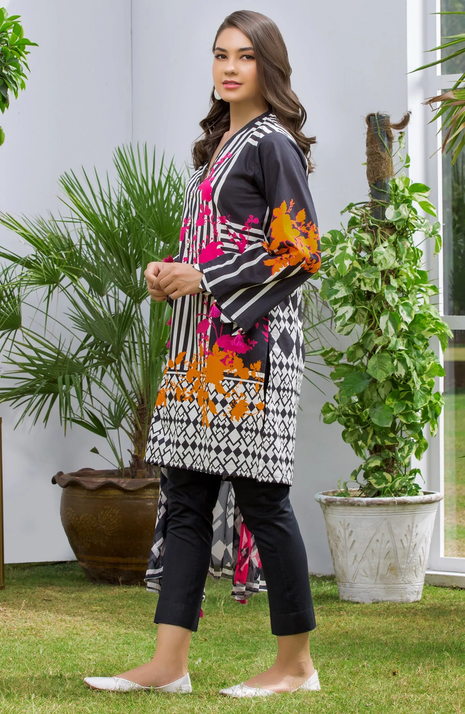 Unstitched 2 Piece Printed Cambric Shirt and Chiffon Dupatta (NRDS-22-059/U BLACK)